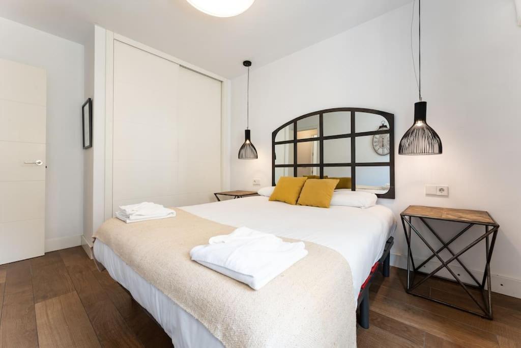 Super Central Malaga Flat With Terrace And Free Parking Buitenkant foto